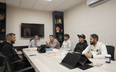 الجهاز الفني المساعد للأخضر يزور نادي ضمك