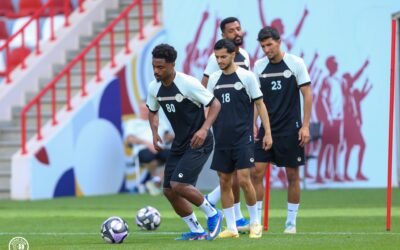 ضمك يُنهي استعداداته لمواجهة الهلال ويغادر إلى الرياض